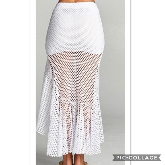 HP!!! 1 Left! White Beach 🏖 Cover-Up - Skirt - Picture 4 of 4